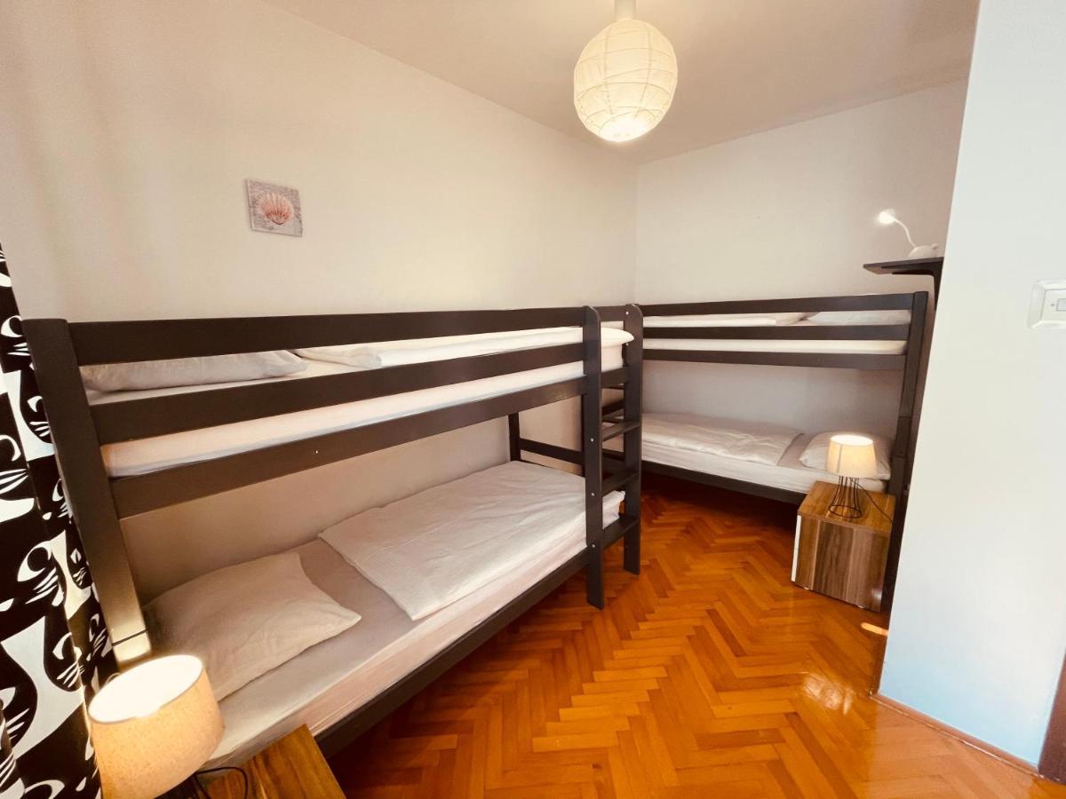 Central Single House With Parking-Top Location! Novalja Exterior foto